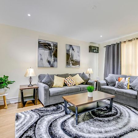מיסיסאוגה Tranquil Oasis In Lakeview מראה חיצוני תמונה