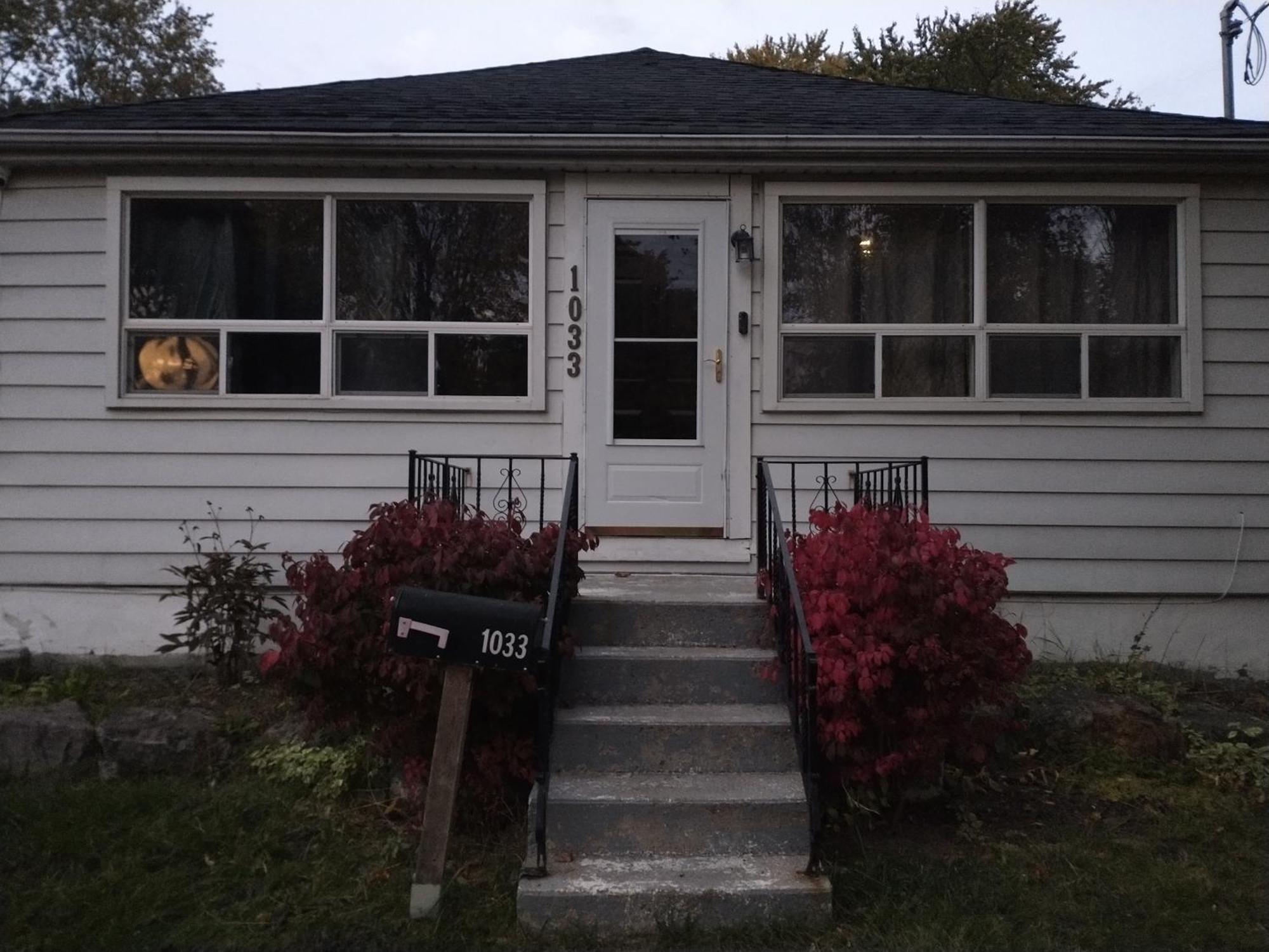 מיסיסאוגה Tranquil Oasis In Lakeview מראה חיצוני תמונה